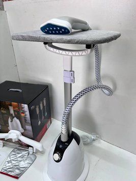 Білий Відпарювач вертикальний для одягу зі стійкою Zepline ZP-130 3000W ZP-130/3 фото